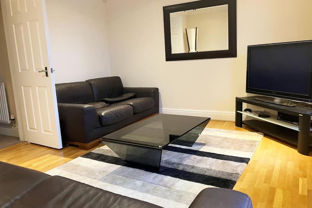 Central Chester Bedrooms Eksteriør billede